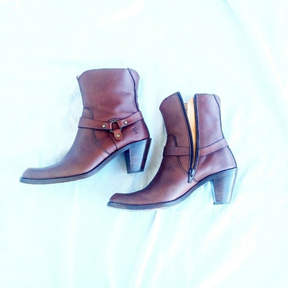 Frye Boots sz 8